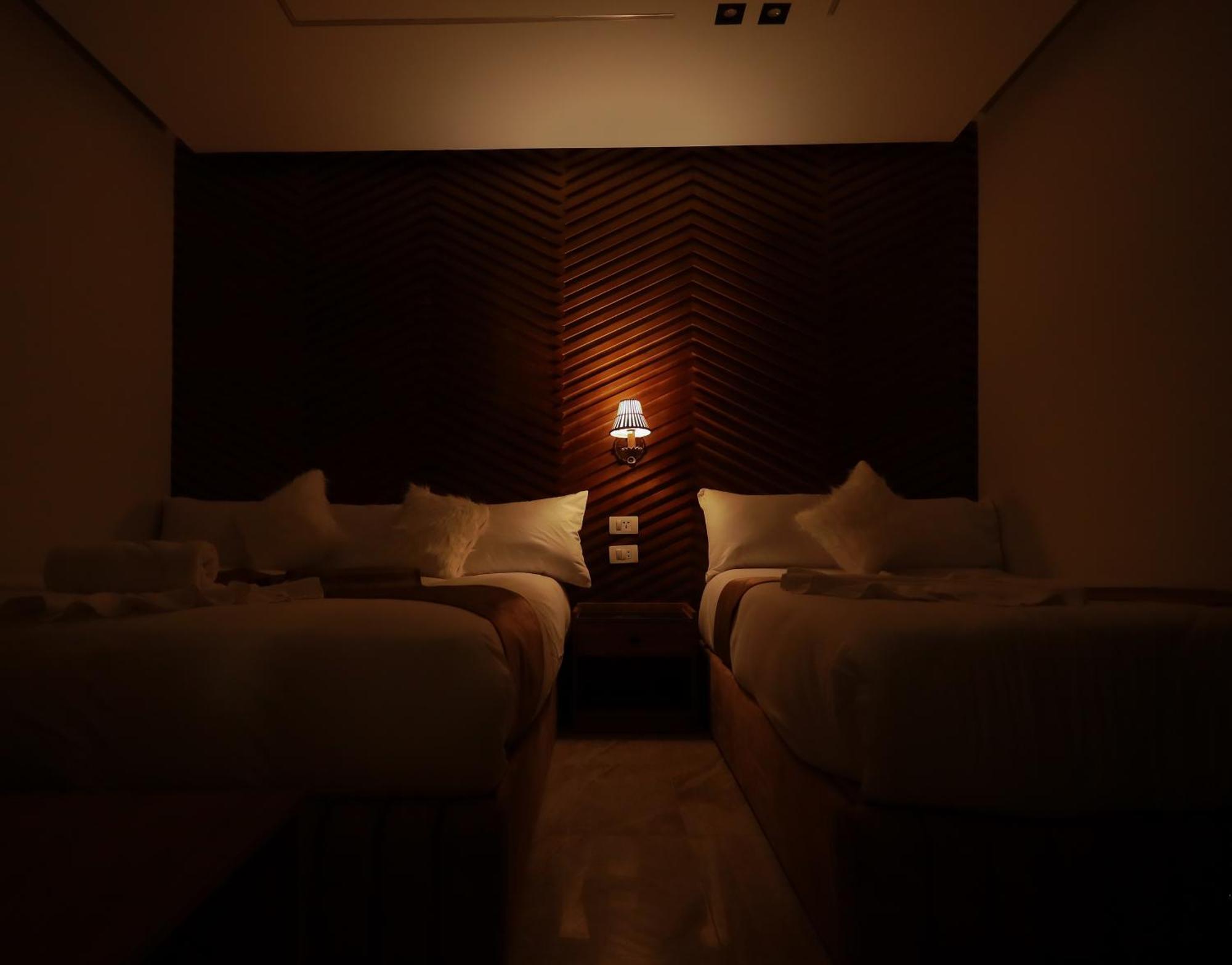 The Muse Pyramids Inn Kafrat al Jabal Exterior photo